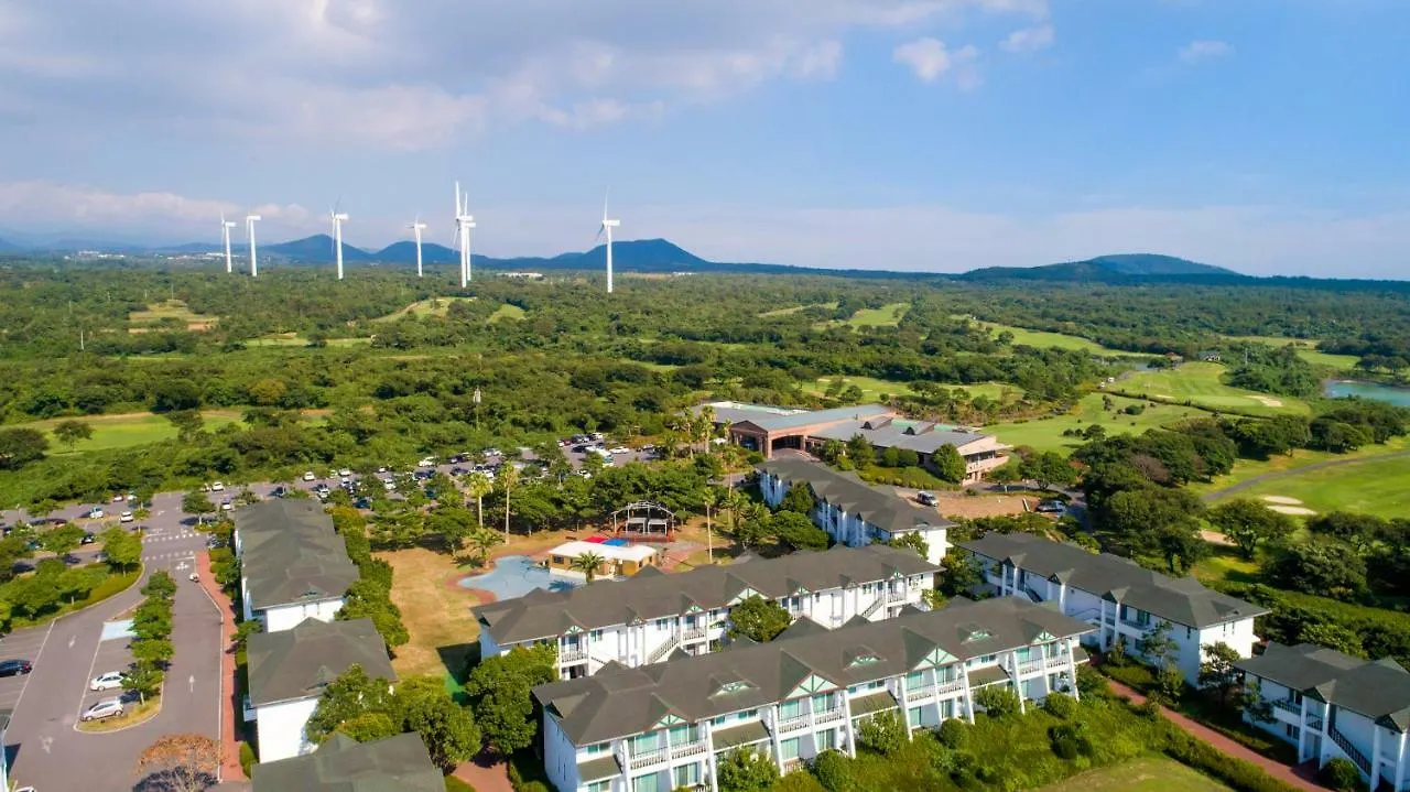 Raon Golf Village Jeju 3*,